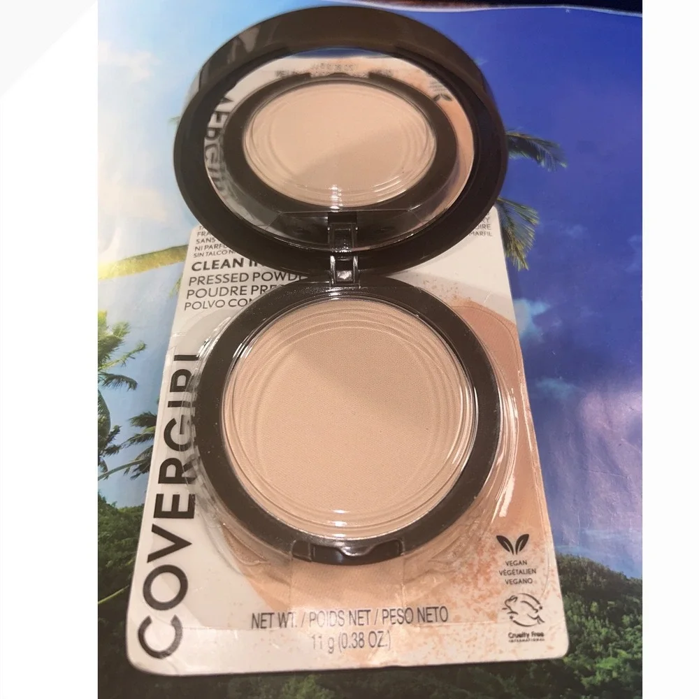 Covergirl‎ Clean Invisible Pressed Powder 105 Ivory Talc Free Vegan 0.38oz New